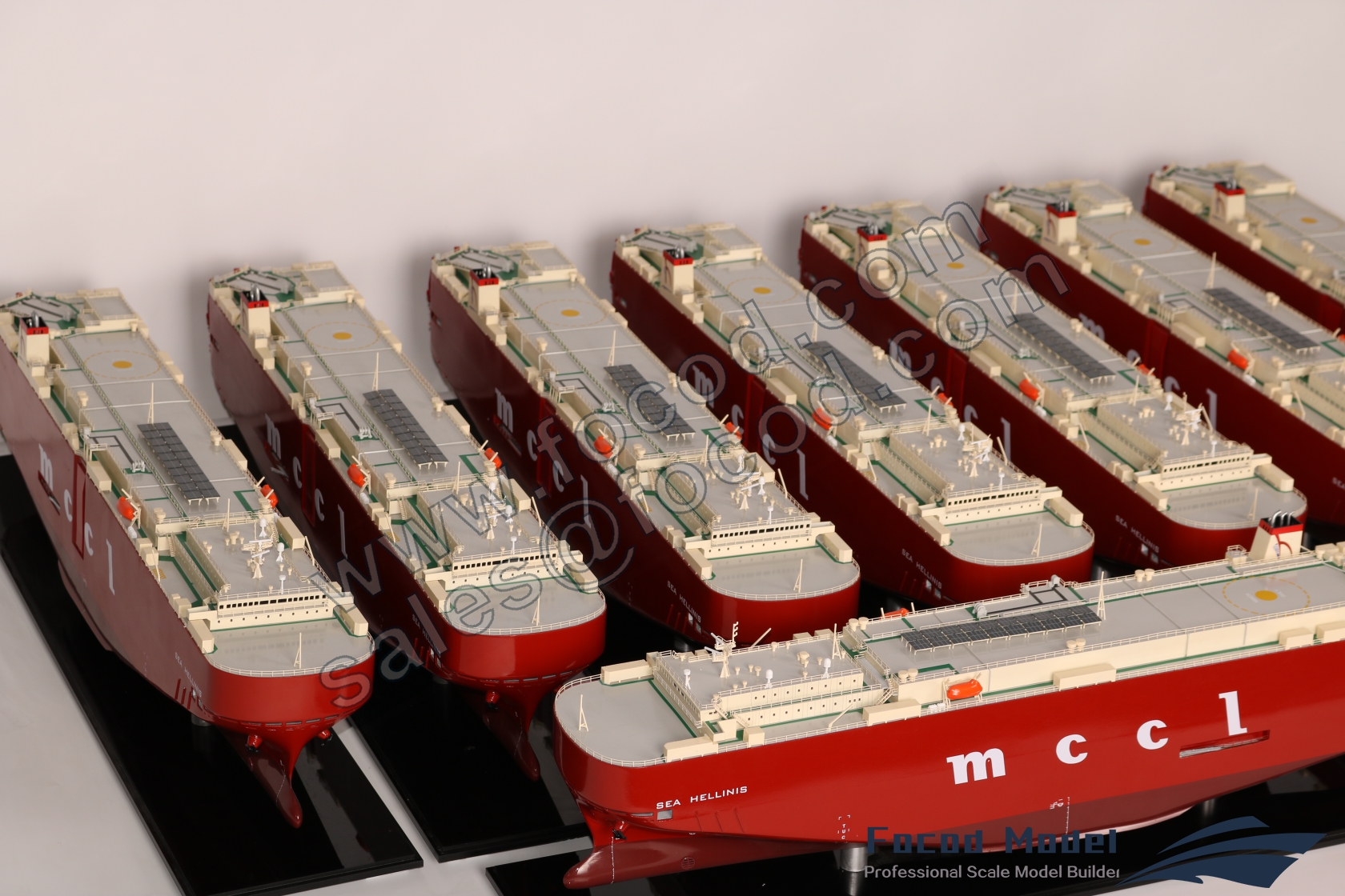 custom made model of 180米车辆运输船（滚装船）